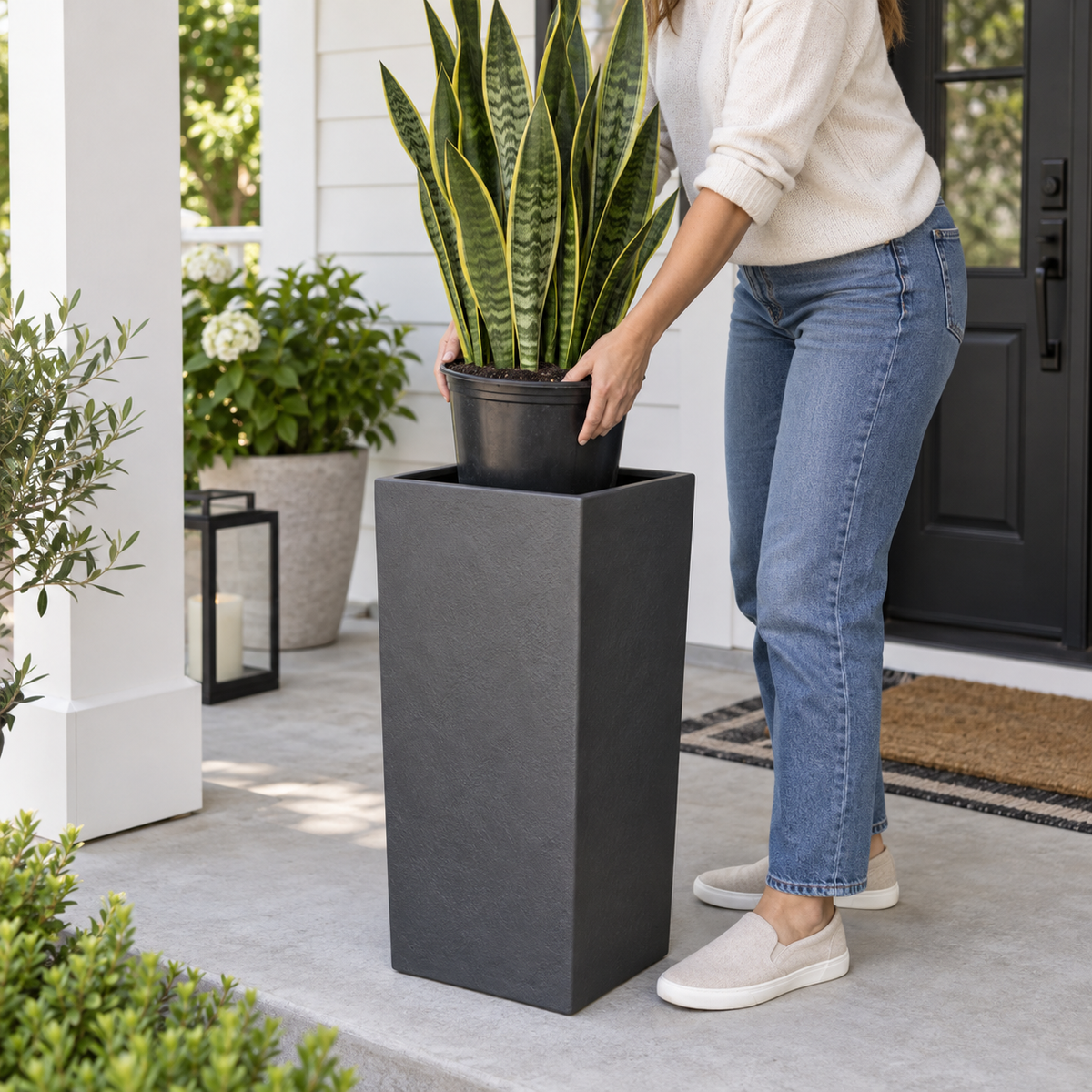 Alto Tall Planter